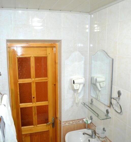 Standard Triple Room, Kala Khiva