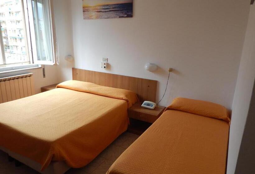 Трехместный Номер Deluxe, Milano