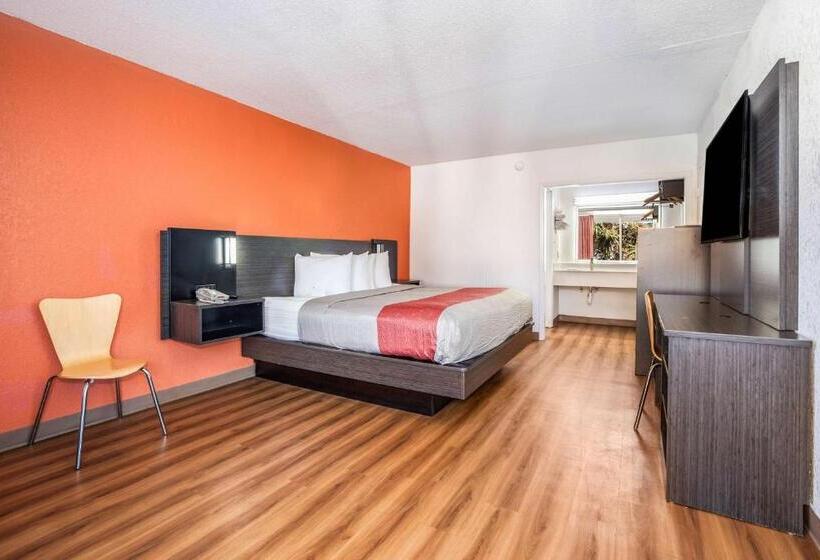 Номер Deluxe Кровать Кинг, Studio 6 Florence, Sc