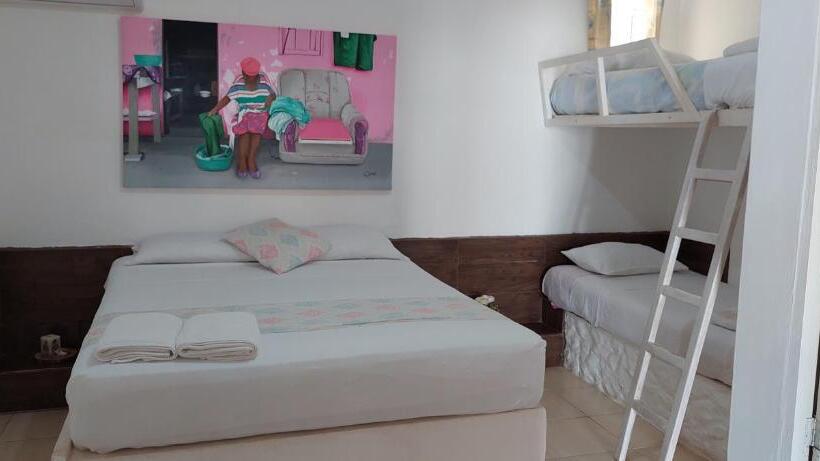 اتاق استاندارد چهار تخته, Caramba Hospedaje