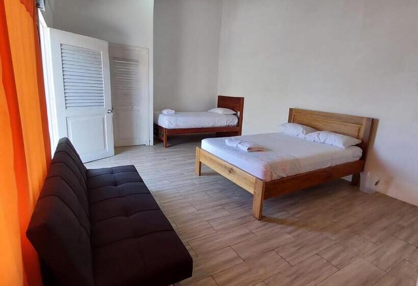 Семейный Номер, Caramba Hospedaje