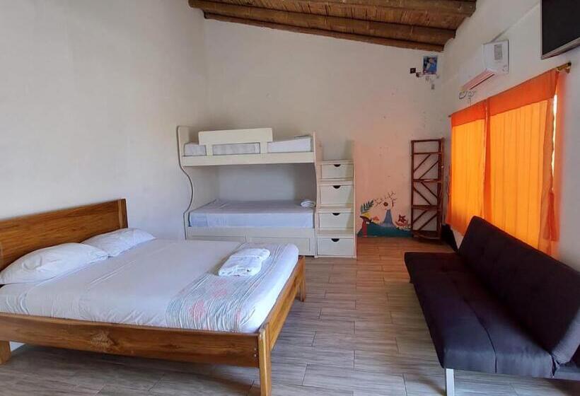 اتاق خانوادگی, Caramba Hospedaje