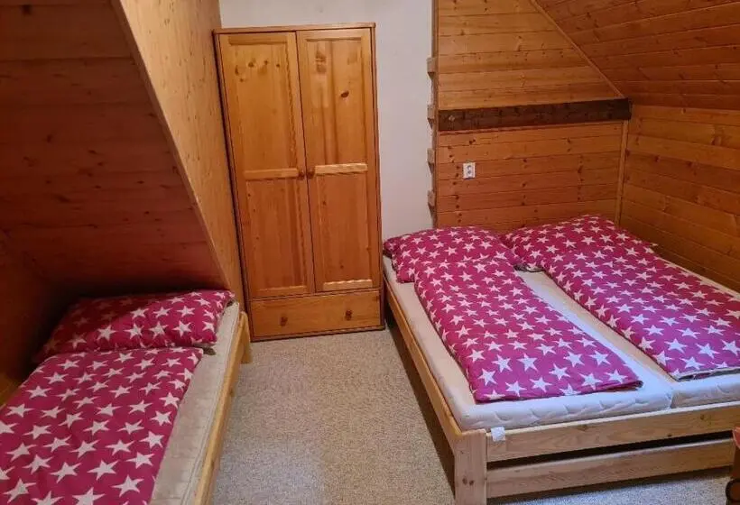 スタンダードトリプルルーム, Horský Penzion U Splavu