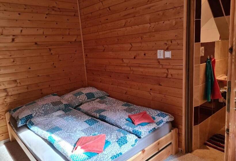 اتاق استاندارد, Horský Penzion U Splavu