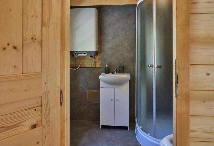 کلبه ییلاقی, Horský Penzion U Splavu