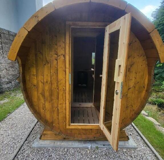 اتاق خانوادگی, Horský Penzion U Splavu