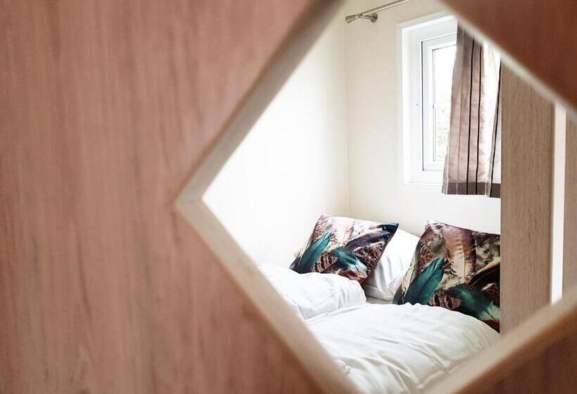 شقة غرفتين, Scandinavian Lodge