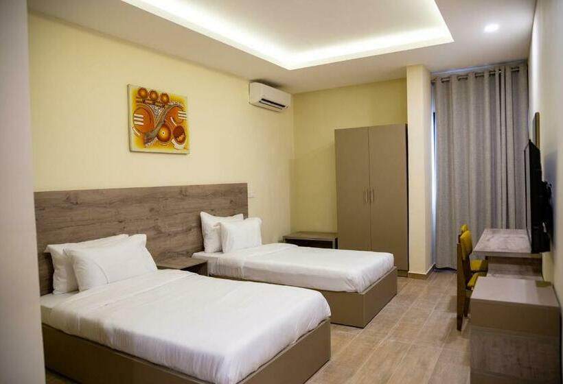 デラックスルーム, Silver Moon