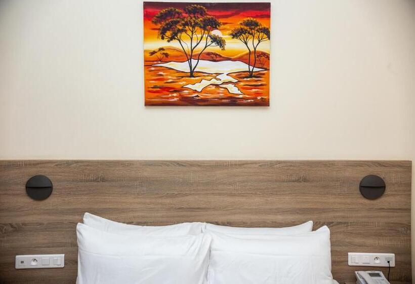 スタンダードルーム, Silver Moon