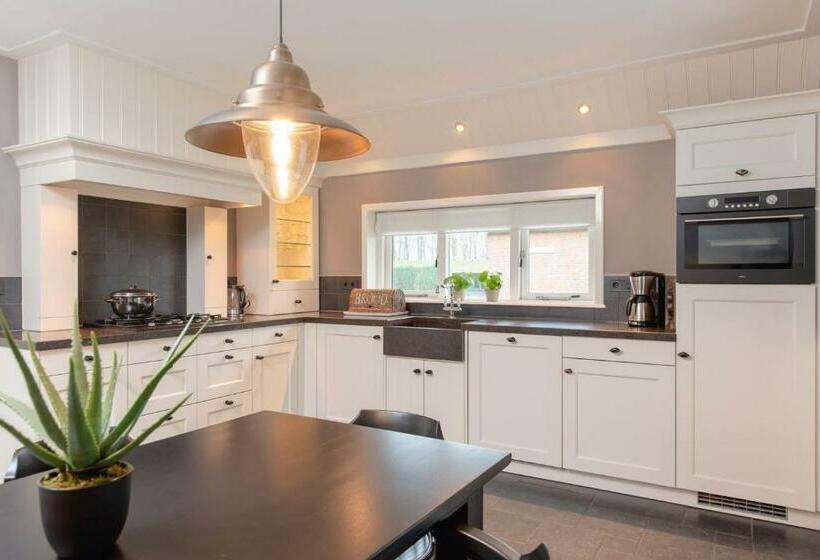 1ベッドルームアパートメント, Luxury Group Accommodation For 14 People