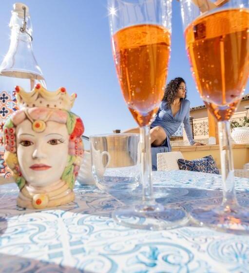 חדר סופריור לארבעה, Kèramos Luxury Rooms