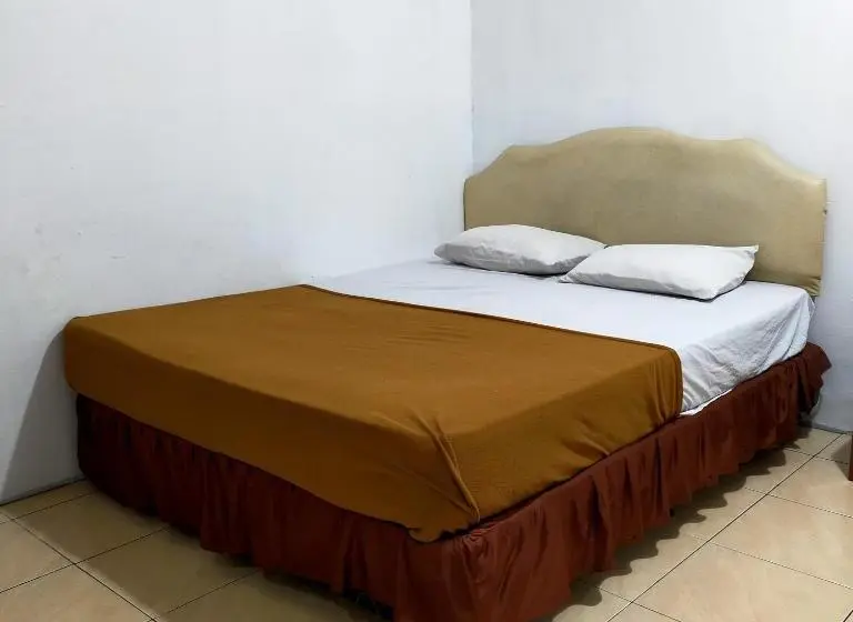 Habitación Estándar, Nirwana Ternate Redpartner