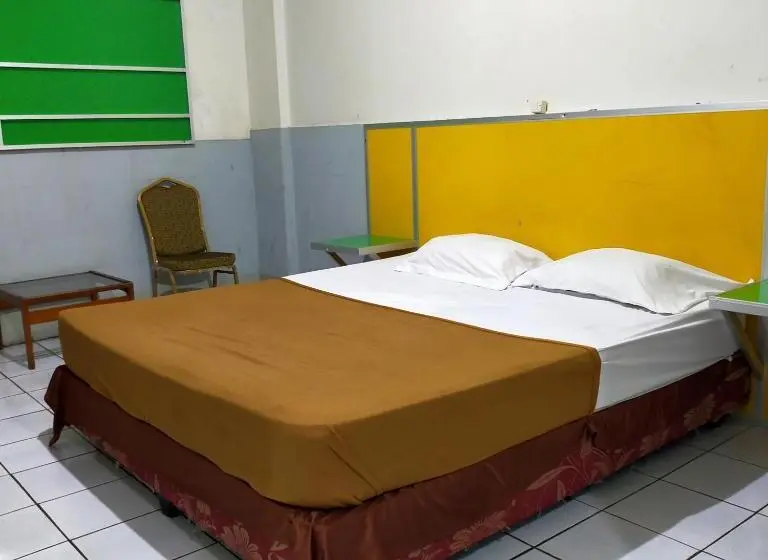 Habitación Deluxe, Nirwana Ternate Redpartner