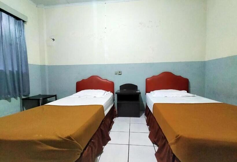 수피리어 룸, Nirwana Ternate Redpartner