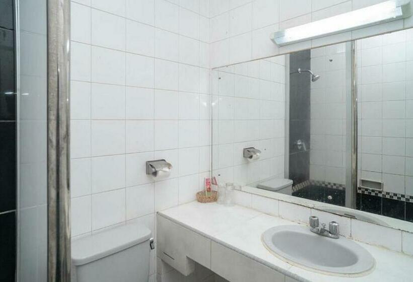 スイート, Reddoorz Plus Near Pasar Anyar Bogor