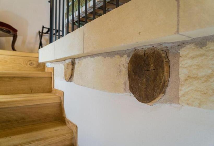 اتاق لوکس با بالکن, Relais Borgo Segine