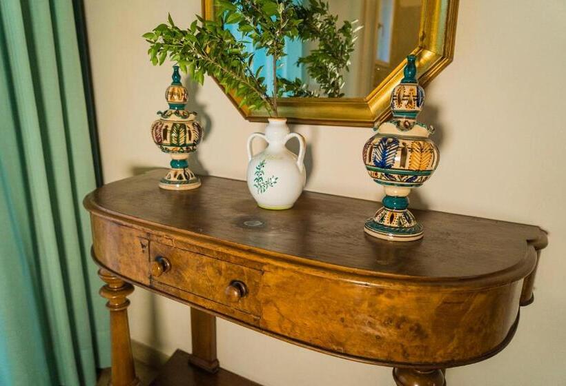 اتاق استاندارد با بالکن, Relais Borgo Segine