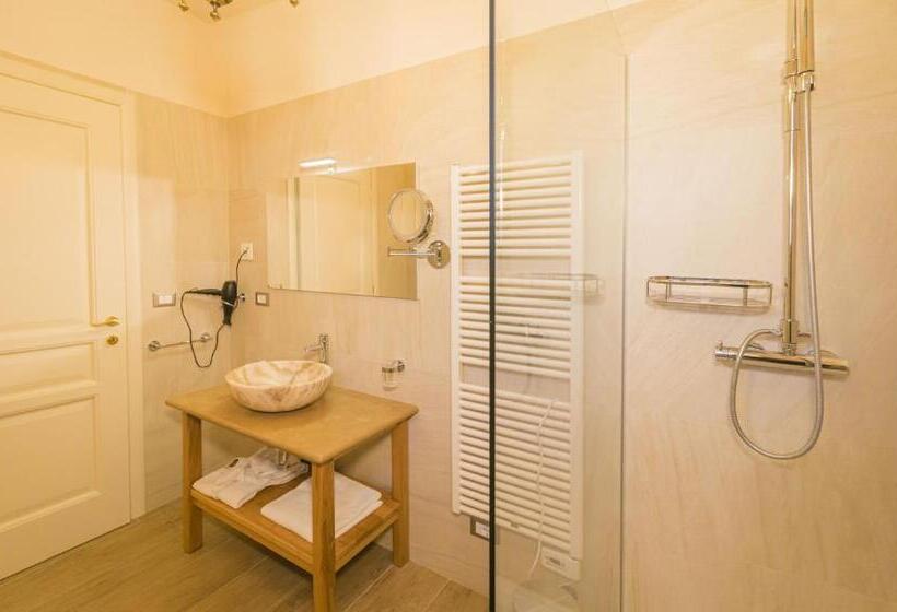 اتاق استاندارد با بالکن, Relais Borgo Segine