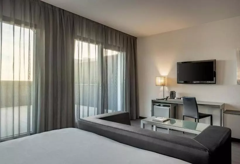 اتاق سوپریور با تخت بزرگ, Ac Hotel Atocha By Marriott
