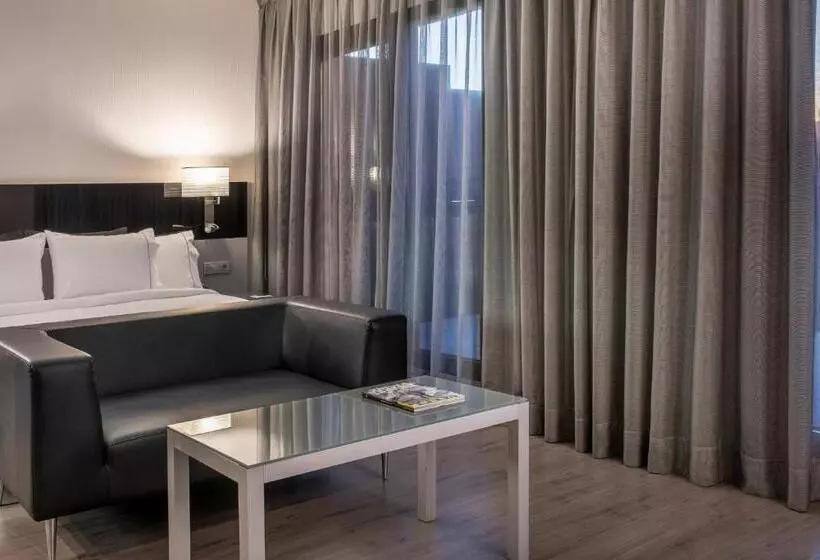 اتاق سوپریور با تخت بزرگ, Ac Hotel Atocha By Marriott