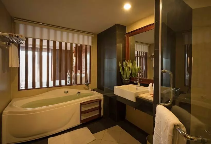 سوئیت پنت هاوس, Angkor Miracle Resort & Spa