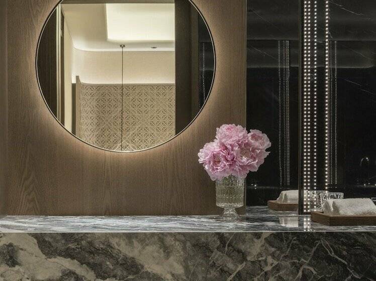 חדר דלוקס, Conrad Urumqi