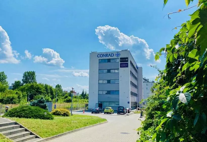 Standard Yhden Hengen Huone, Conrad Comfort