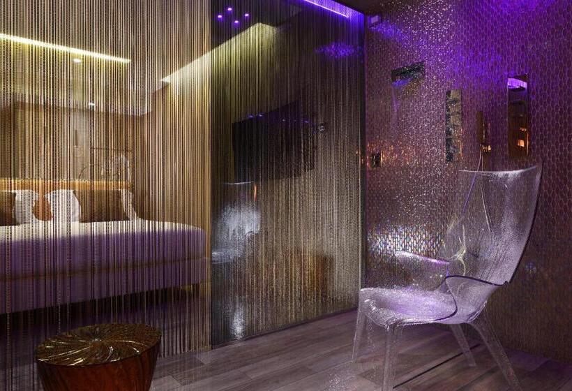 سوئیت جونیور با ماساژ آبی, Milan Suite