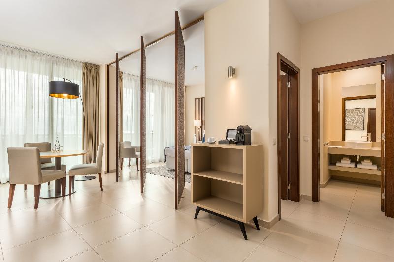 小型套房带泳池景, The Westin Salgados Beach Resort, Algarve