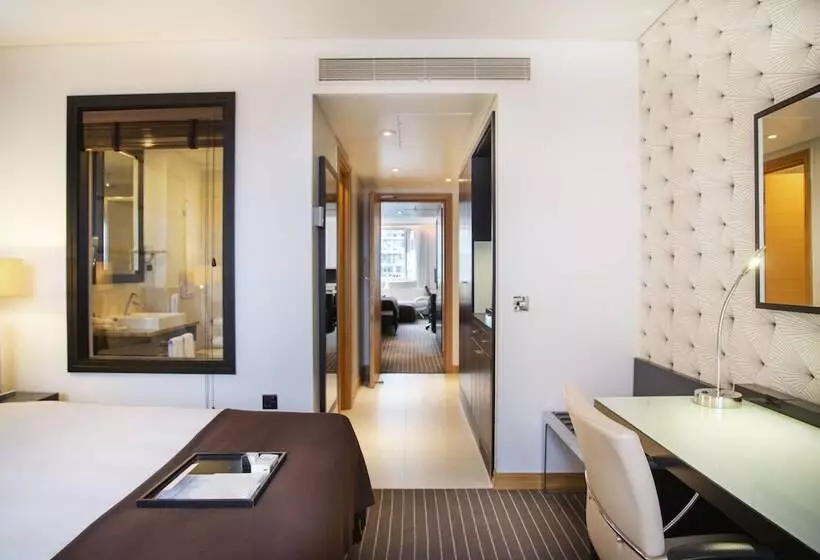 キングサイズベッドのデラックスルーム, Pestana Chelsea Bridge Hotel & Spa