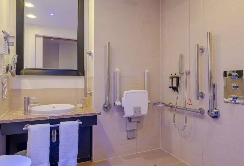 身障者適用スタンダードルーム, Pestana Chelsea Bridge Hotel & Spa
