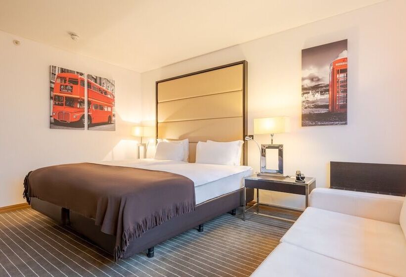 Номер Стандарт Адаптированный для Инвалидов, Pestana Chelsea Bridge Hotel & Spa