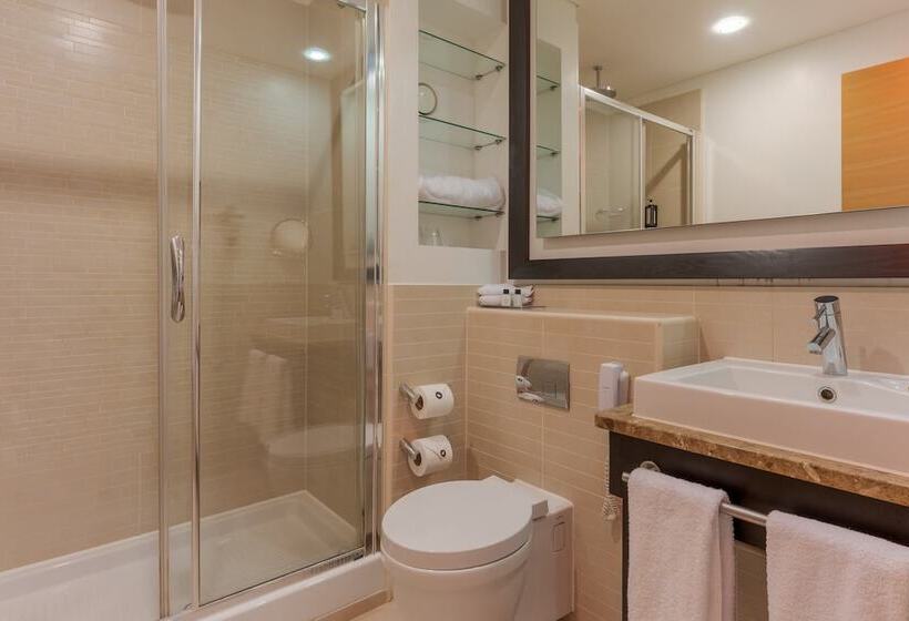 디럭스 룸, Pestana Chelsea Bridge Hotel & Spa