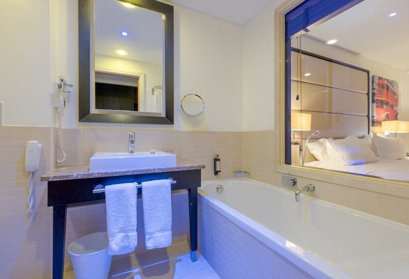 디럭스 룸, Pestana Chelsea Bridge Hotel & Spa