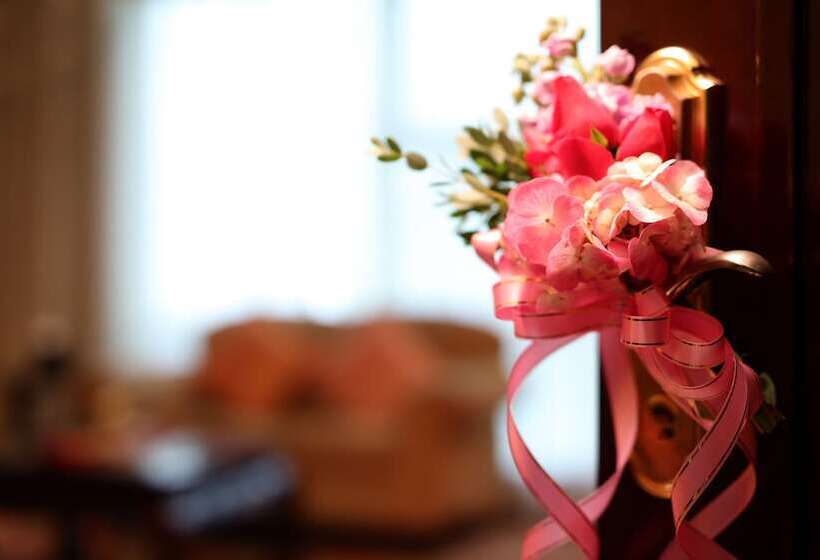 جناح ديلوكس, Royal Mediterranean