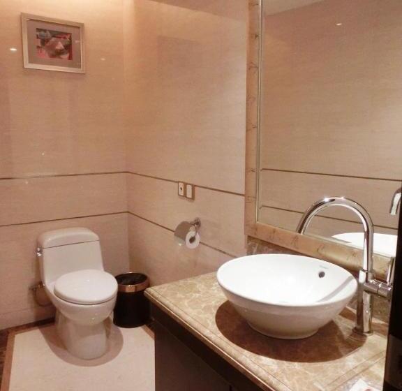 غرفة ديلوكس سرير كينج, Royal Mediterranean