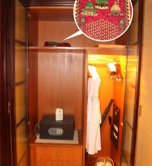 غرفة ديلوكس سرير كينج, Royal Mediterranean