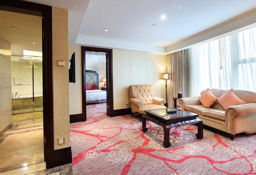 جناح ديلوكس سرير كينج, Royal Mediterranean