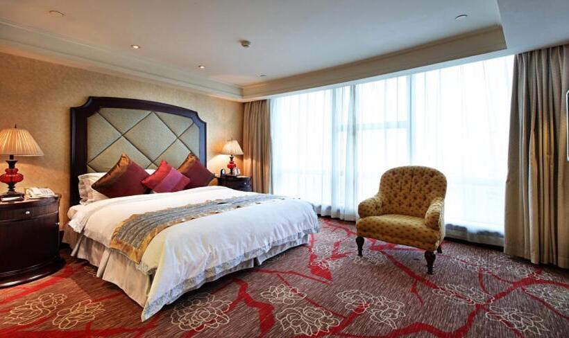 جناح ديلوكس سرير كينج, Royal Mediterranean