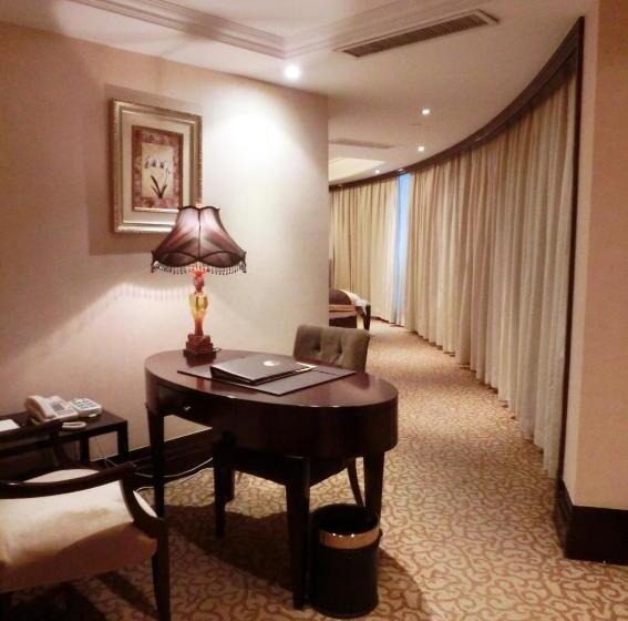 جناح إدارى, Royal Mediterranean