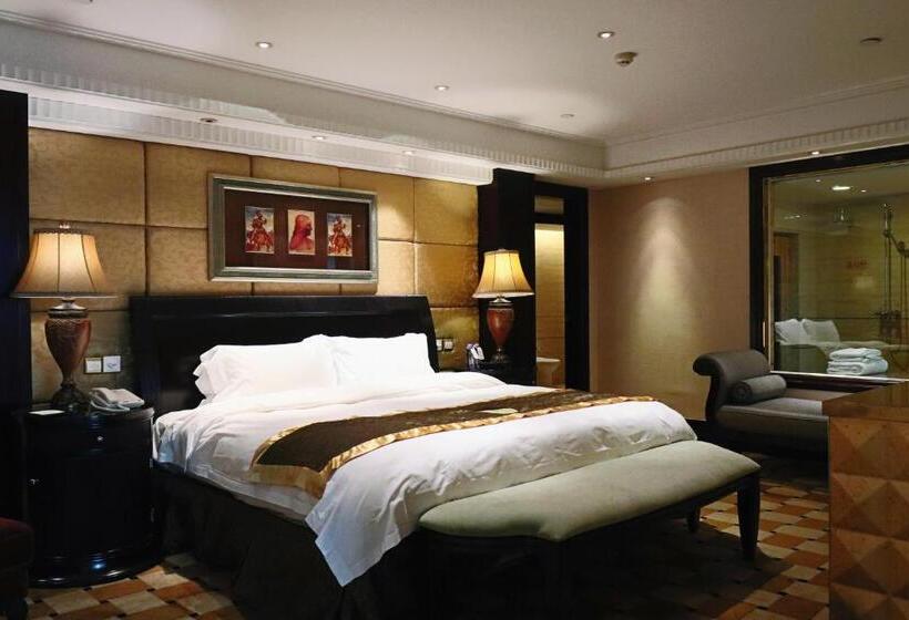 جناح, Royal Mediterranean