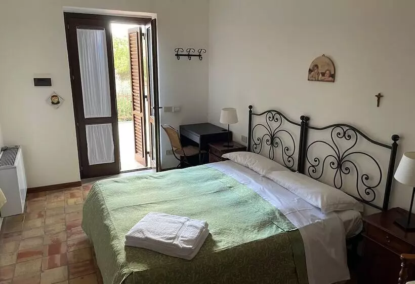 スタンダードトリプルルーム, Agriturismo Villa Luca