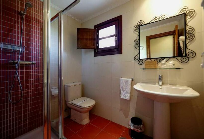 غرفة قياسية, Rural Montesomao