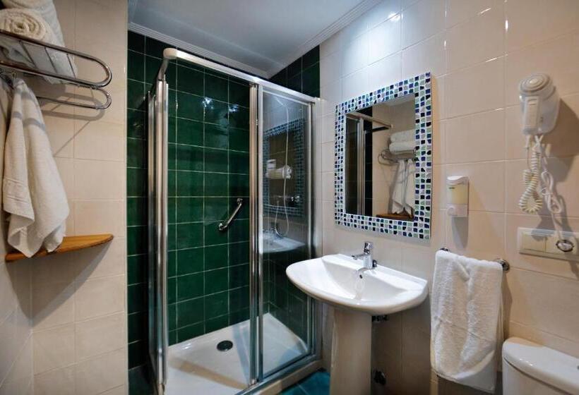 غرفة قياسية, Rural Montesomao