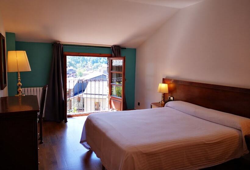 اتاق سوپریور, Santa Barbara De La Vall D Ordino