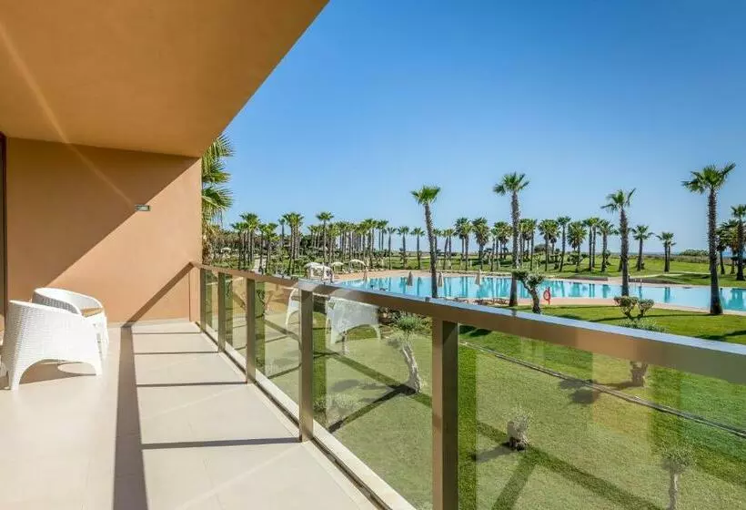 プールビュージュニアスイート, The Westin Salgados Beach Resort, Algarve