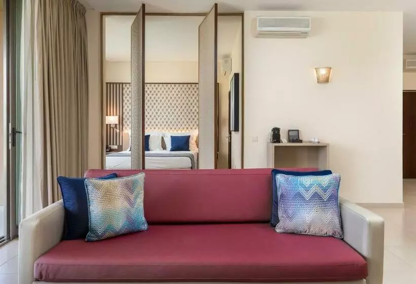 プールビュージュニアスイート, The Westin Salgados Beach Resort, Algarve