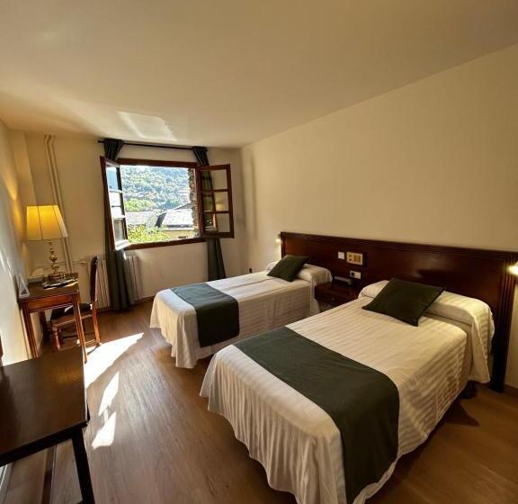 اتاق استاندارد, Santa Barbara De La Vall D Ordino