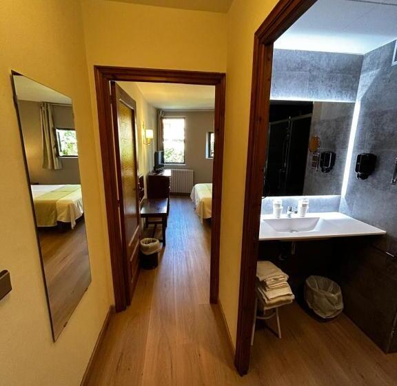 اتاق سوپریور, Santa Barbara De La Vall D Ordino