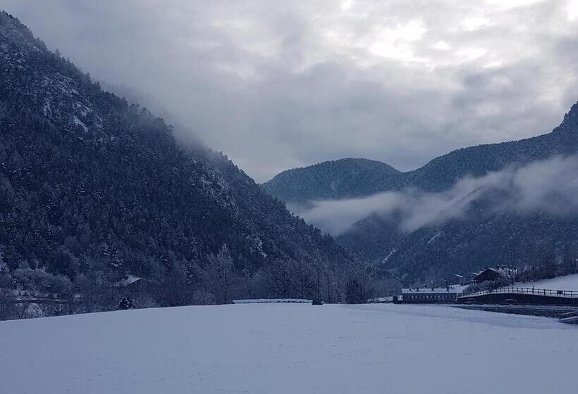 اتاق سوپریور, Santa Barbara De La Vall D Ordino